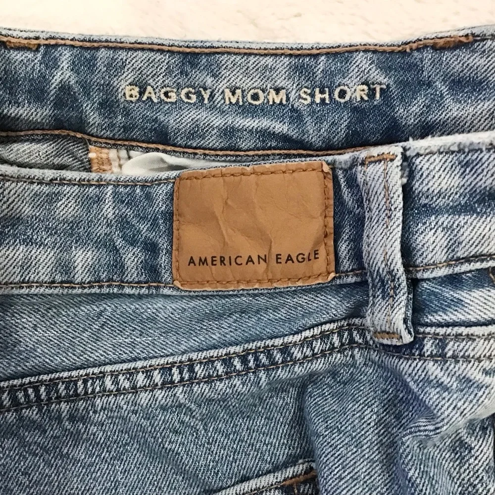 American Eagle 4 Baggy Mom Denim Shorts High Rise Women’s Distressed 2022